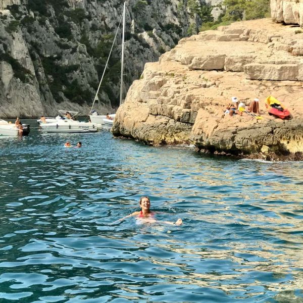 boating and swimming tours of Calanques region France