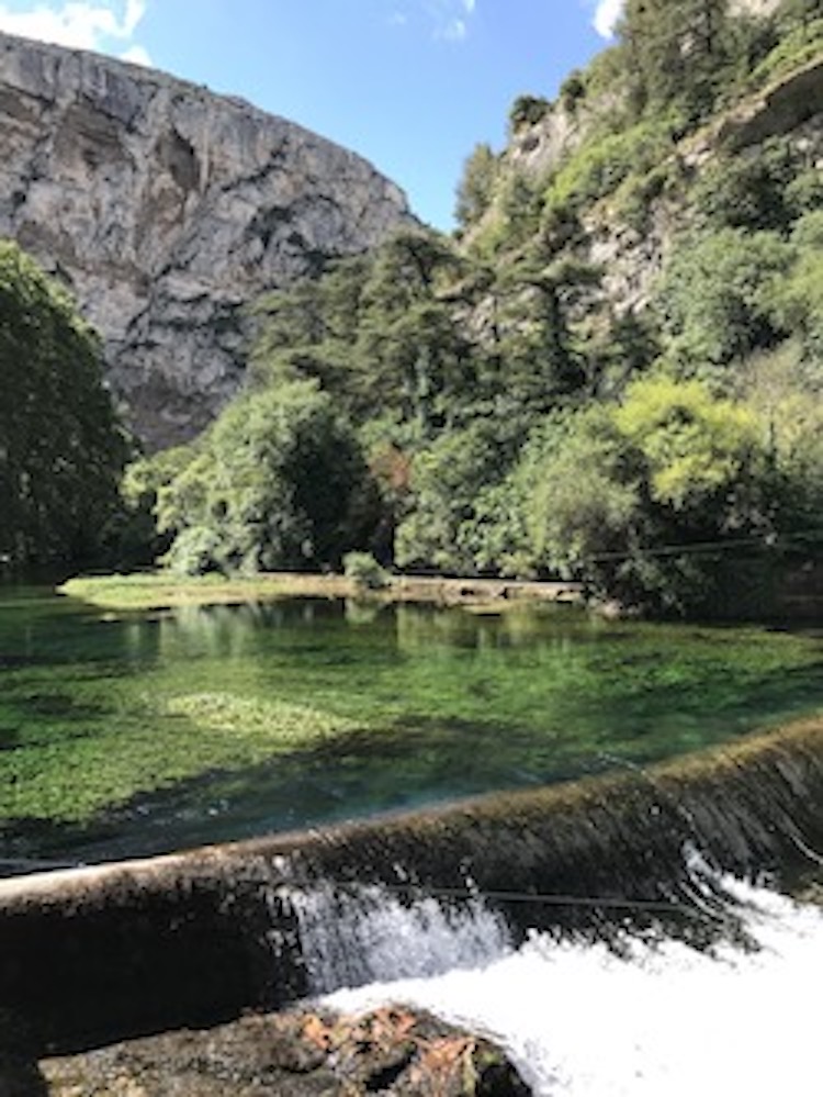 Fontaine-de-Vaucluse is a beautiful village to visit