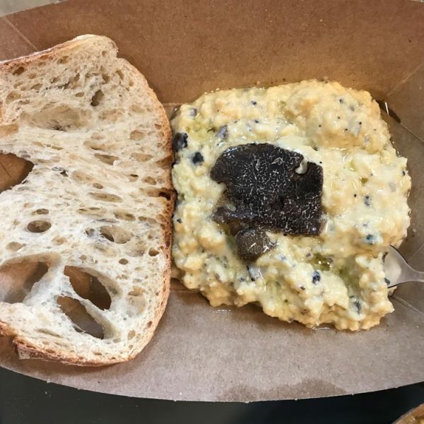 fresh truffles with scrambled eggs and bread