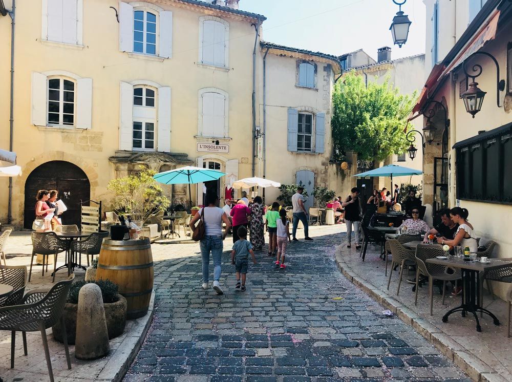Lourmarin village guided tour