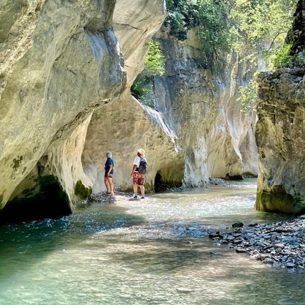 private hiking tour in Provence river gorge